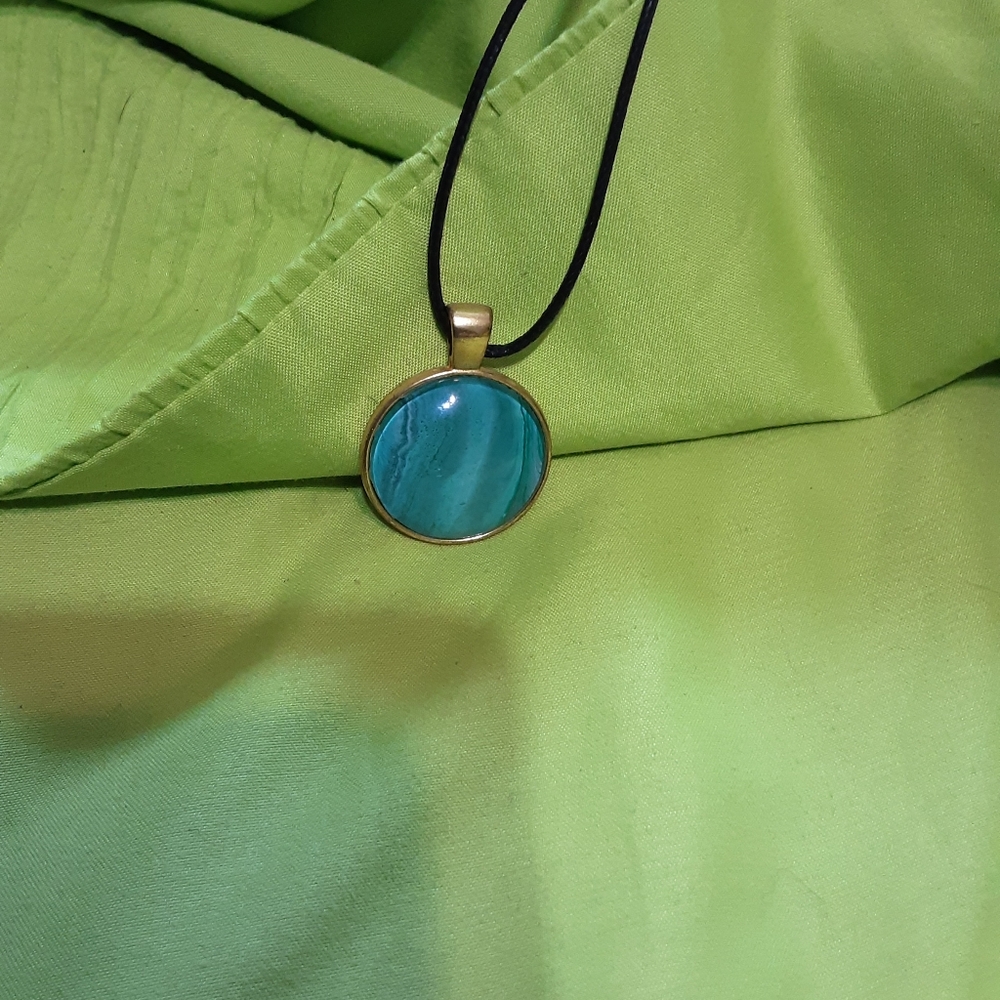 Elegant Turquoise Pendant Necklace